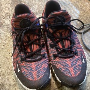 Nike free metcon worn a few times